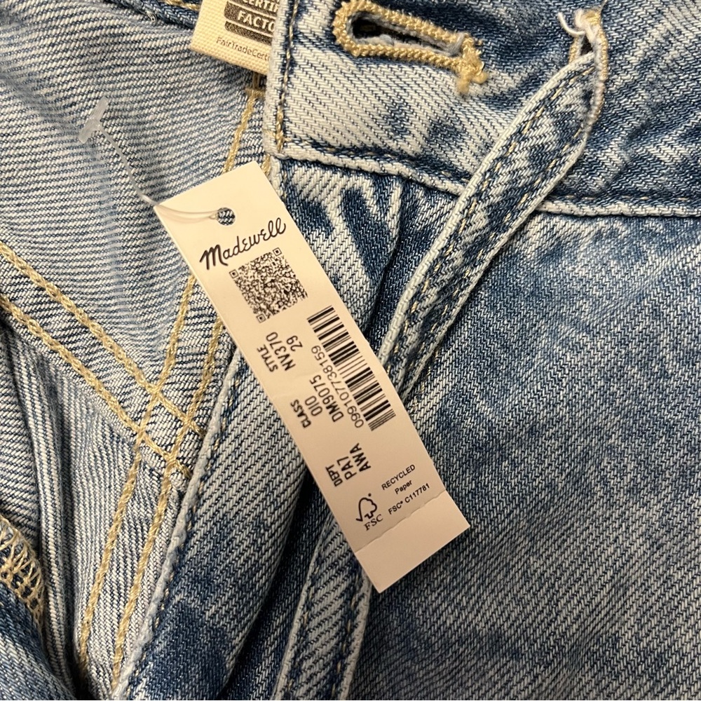 Madewell Superwide-Leg Jeans: Airy Denim Edition - Picture 8 of 9